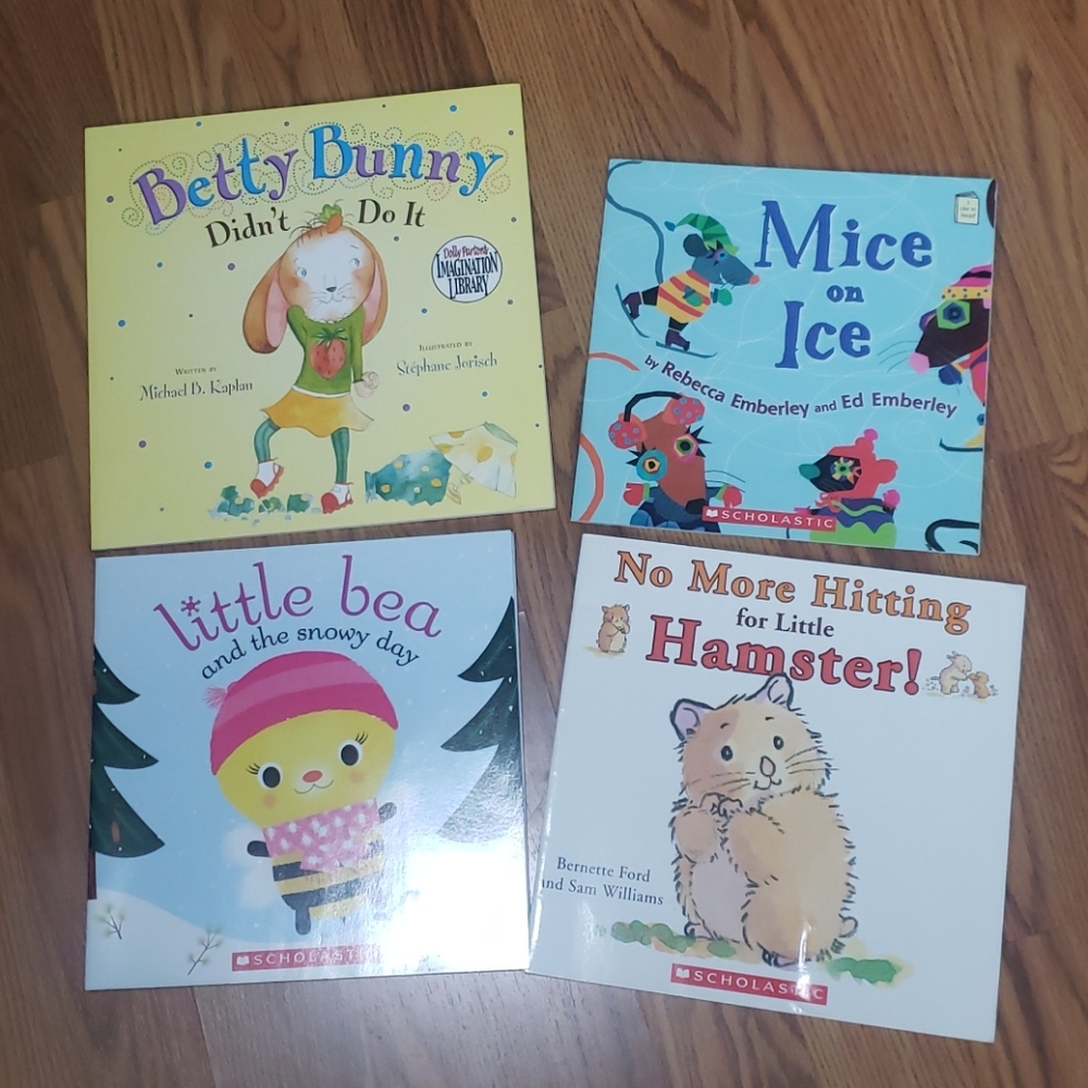 4 kids children's book lot set NWOT Mice on ice